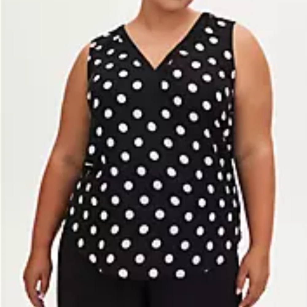 Torrid Office Pinup NWT Black White Polka Dot Sleeveless Shirttail Top Blouse 00
